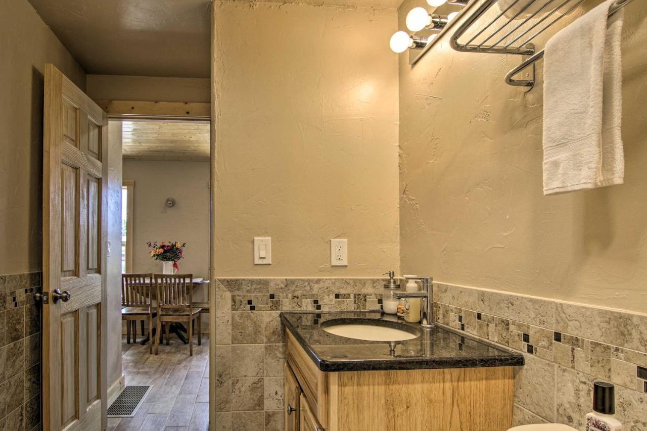 Mountain Cabin, Walk To Diningandmemorial Park! Woodland Park Exterior photo